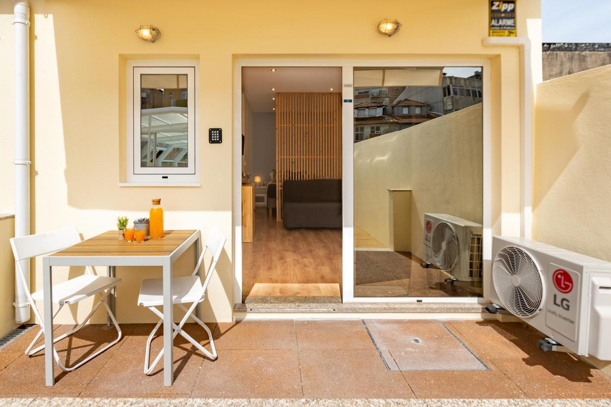 733 Costa Cabral Metro Residence Porto Quarto foto